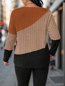 SHEIN Camiseta de talla grande con bloqueo de color para primavera y otoño, camisetas gráficas para mujeres - Multicolor - Ver 2