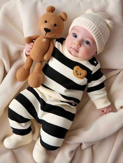SHEIN Noworodek płci męskiej, czarno-biały, w paski, z okrągłym dekoltem i długim rękawem, z wzorem misia, w połączeniu ze spodniami w tym samym kolorze, modny, swobodny, prosty i uroczy