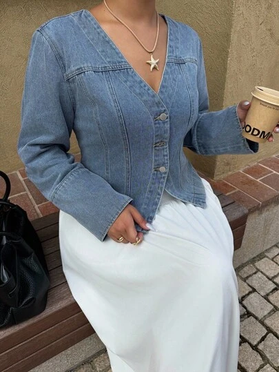 Dripcurv 大码女式无弹力牛仔长袖开衫，休闲修身 V 领水洗浅蓝色牛仔长袖开衫