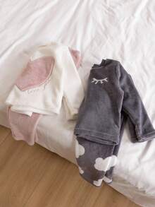 Genkimix Kids 4 件套女孩云朵和心形图案休闲舒适羊毛睡衣套装，粉色 - 彩色 - 查看 1