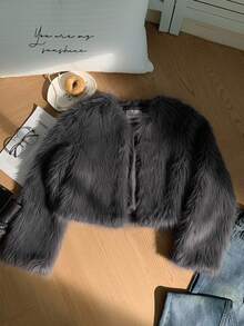 SHEIN Privé Plus Size Women Solid Color Loose Fit Faux Fur Collar-Less Long Sleeve Jacket, Winter