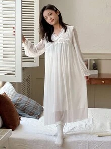 DAZY Tween Girls V-Neck Long Sleeve Nightgown