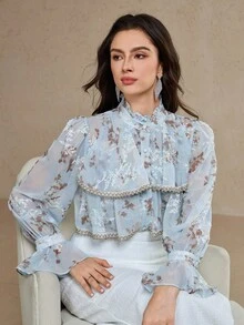 DAZY Chemisier élégant à col à volants en dentelle florale et patchwork pour femmes, Top à manches longues pour l'automne