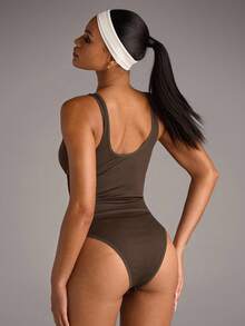 SHEIN BAE 无缝瑜伽高弹力紧身衣，内置胸垫 - 棕色 - 查看 2