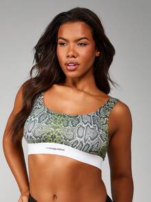 MISSGUIDED 蛇紋印花寬鬆彈性帶中度支撐圓領夏季運動背心式健身壓縮上衣現代必備款 - 綠色 - 查看 1
