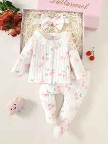 SHEIN Bộ 3 món đồ bộ áo dài tay cổ tròn viền ren dễ thương cho bé gái + quần + băng đô, họa tiết sọc hồng in hình quả anh đào, quần áo trẻ sơ sinh cho bé gái, thường ngày, thoải mái, thời trang, tối giản, thiết thực, đa chức năng, trang phục mềm mại và ấm áp, món quà tuyệt vời, cần thiết cho mọi bé, phù hợp với mọi mùa, mặc ngoài trời - Nhiều màu - Xem 2