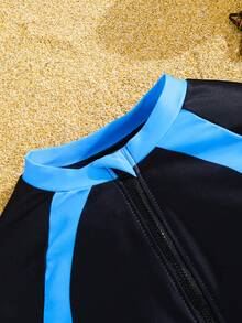 SHEIN Tween Boy Casual Sports Lightning Printed Rashguard & Swimming Shorts Set, Suitable For Beach, Swimming, Surfing