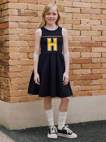 SHEIN Explorewe 1pc Girls Retro American College Style Letter Graphic A-Line Camisole Dress