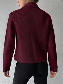 EURMUSE 女士纯色前扣长袖简约衬衫，休闲日常穿着 - 酒紅色 - 查看 2