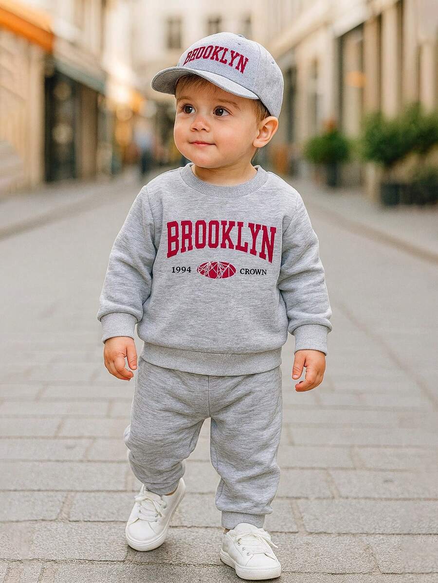 SHEIN 2 件套男婴休闲英文标语图案圆领运动衫和裤子套装，轻便舒适，适合秋冬季，时尚休闲装，适合派对、户外、摄影、节日、礼物