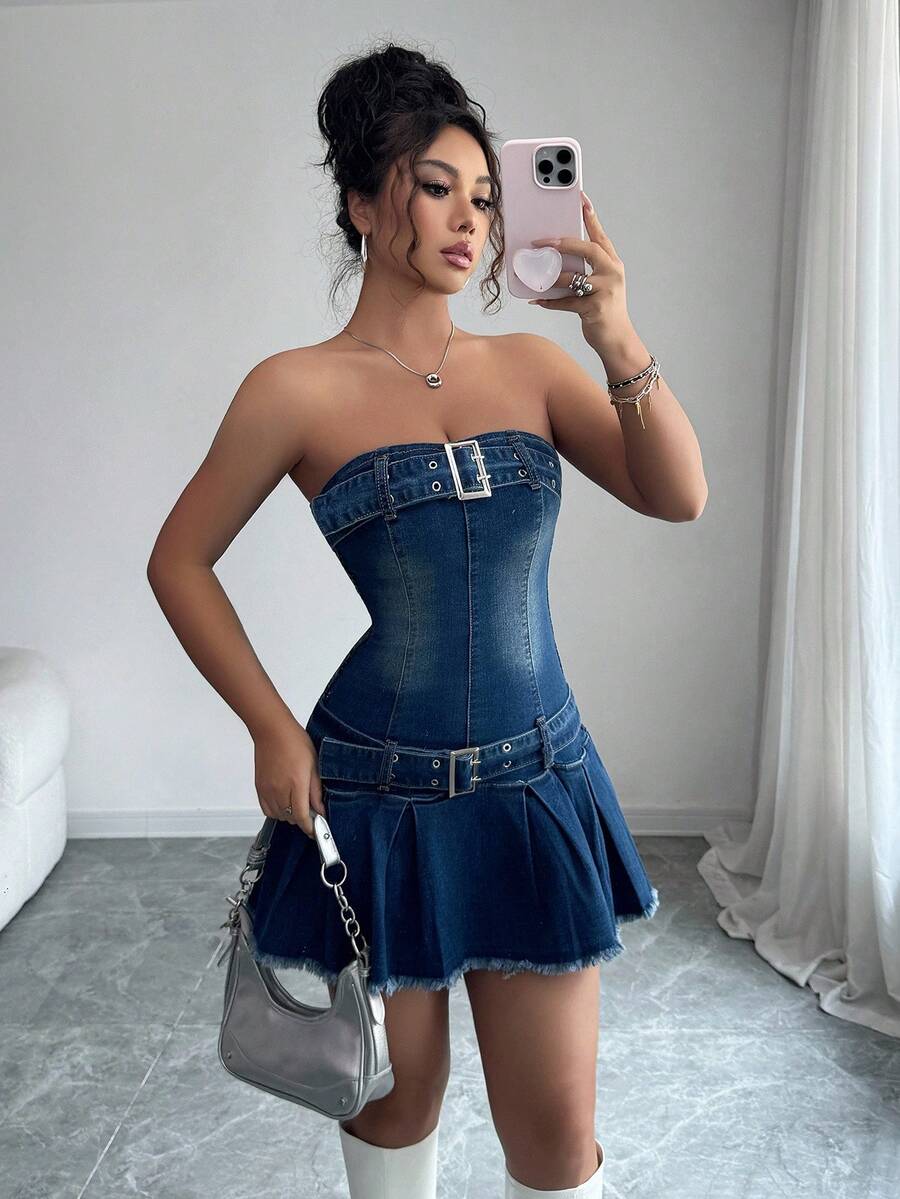 Siren Gaze 帶扣細節毛邊抹胸牛仔連衣裙 - 深色水洗藍 - 查看 1