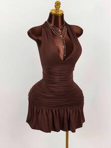 Amplova 时尚修身露背 V 领系带荷叶边下摆纯色迷你连衣裙，适合约会和日常穿着 - 棕色 - 查看 6