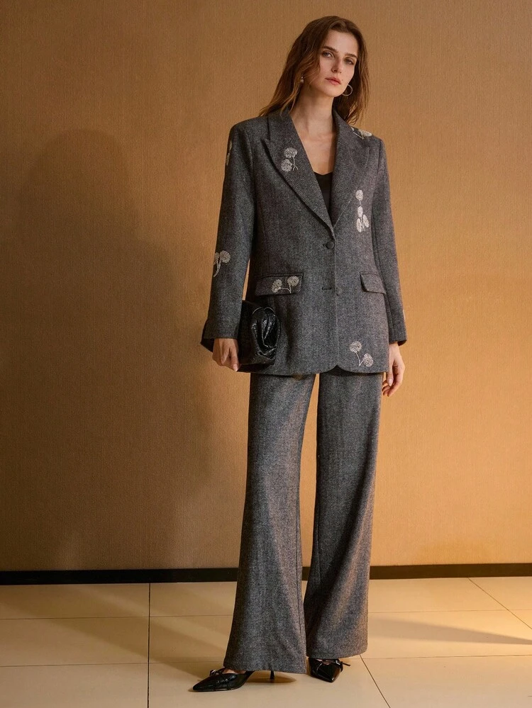 BEADED EMBROIDERY PEAK COLLAR BLAZER
