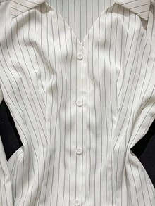 SHEIN EZwear 女式休闲简约 Y2K 黑白条纹前扣长袖衬衫，长袖上衣，垃圾摇滚风格 OOTD 必备单品 - 黑與白 - 查看 6