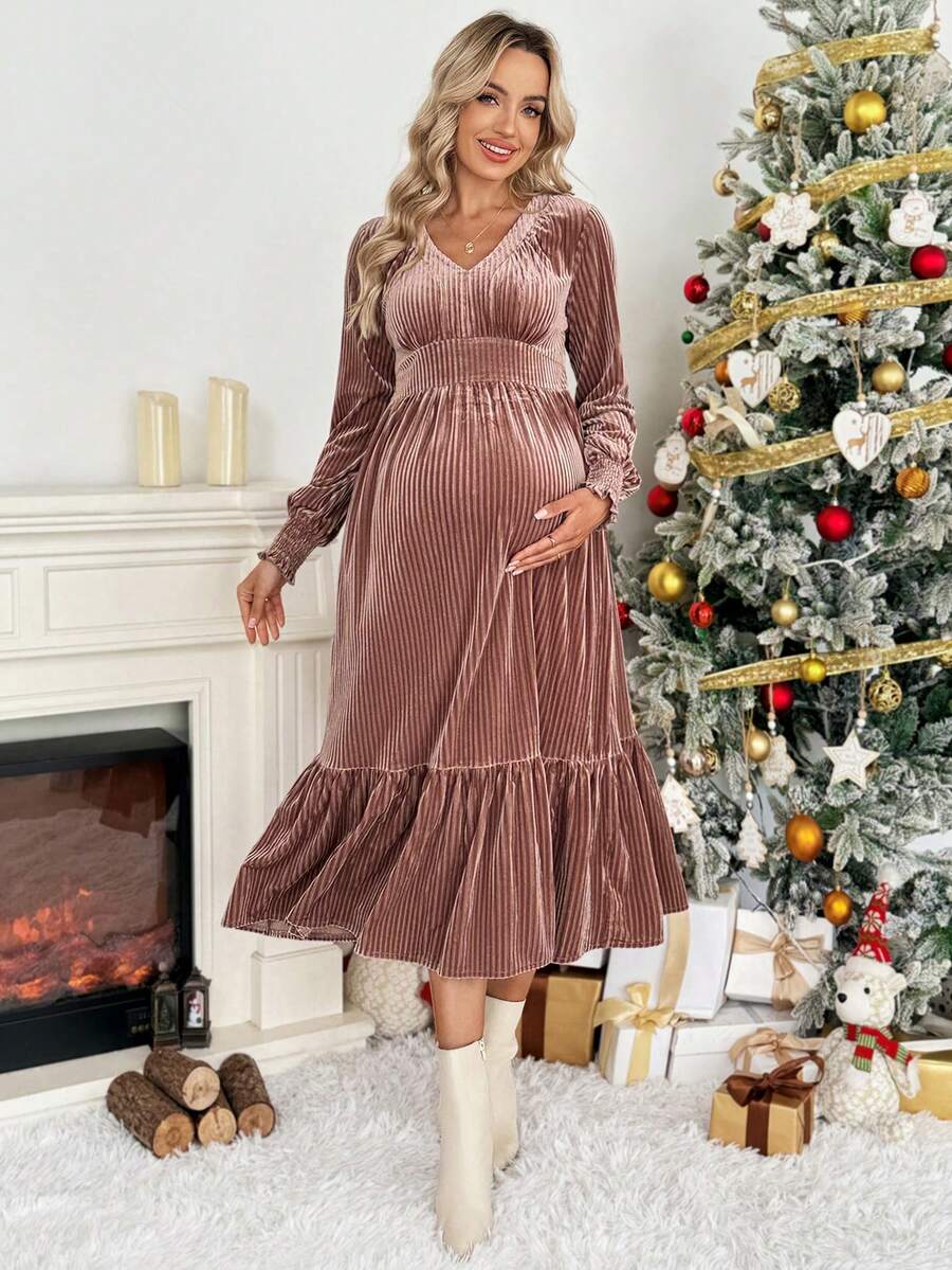 SHEIN فستان أنيق بأكمام طويلة وياقة على شكل حرف V وحافة مكسرة للنساء الحوامل بلون أحادي