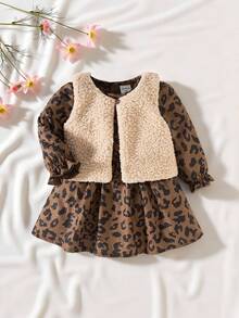 SHEIN Vintaside Kids 2件套幼儿女童田园风蓬松背心外套+灯芯绒泡泡袖连衣裙，可爱休闲日常装，厚实保暖，简约优雅，秋冬 - 鏽棕色 - 查看 7