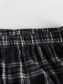 Girlism 少女格子裤，日常穿着，抓绒面料，足球/运动休闲两相宜，黑白配色，阔腿裤，适合秋冬季节、节日、万圣节、圣诞节、新年等场合，是理想的圣诞礼物之选。适合秋冬季日常休闲穿着、街头风、居家休闲，打造舒适的秋冬格子裤造型。 - 彩色 - 查看 4
