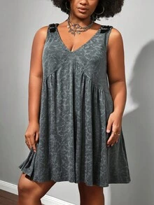 Enliva Melanieangelese Plus Size Women Babydoll A-Line Flared Mini Suspender Dress, Adjustable Straps, V-Neck Pinafore Dress, For Apple Rounded Body Shape - Grey - View 3