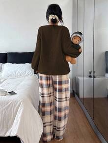 SHEIN 女士休闲抓绒字母刺绣长袖上衣和格子裤睡衣套装，秋冬装，蓬松舒适