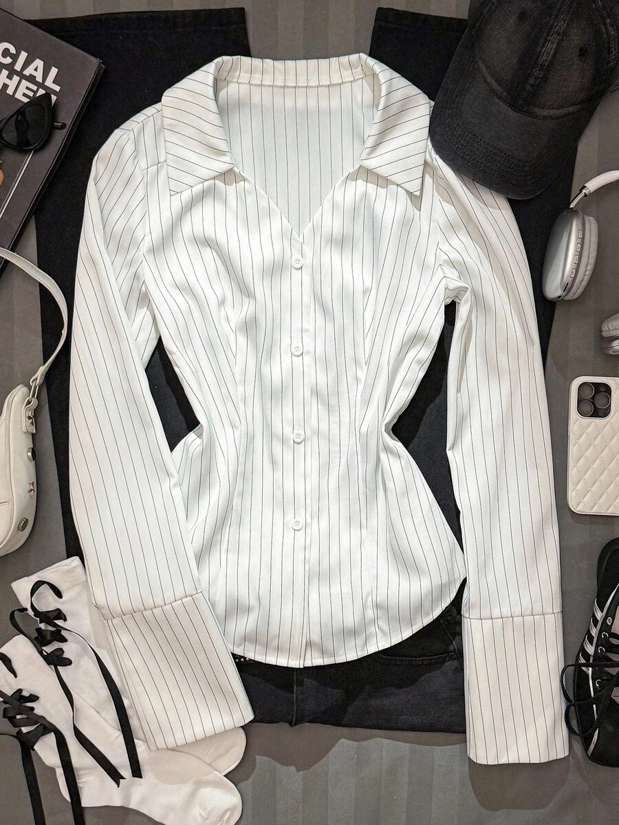 SHEIN EZwear 女式休闲简约 Y2K 黑白条纹前扣长袖衬衫，长袖上衣，垃圾摇滚风格 OOTD 必备单品 - 黑與白 - 查看 1