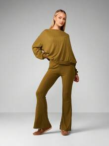 MISSGUIDED Oversized Ribbed Knit Cozy Fall Two Piece Set Long Sleeve Bardot Sweater Flared Pants Co-Ord Winter Lounge Outfit Relaxed Fit Comfort Wear Christmas - Green - View 5