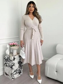 Xyvia 女式优雅修身 V 领罗纹纹理纯色长袖毛衣裙，秋冬 - 杏色 - 查看 3
