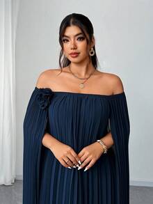 Elenzga Robe élégante à manches cape épaules dénudées avec plissé floral 3D pour femmes grande taille - Bleu marine - Voir 4