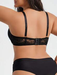 DesireSculpt Plus Size Black Lace Patchwork Cup Bra, Lift - Black - View 4