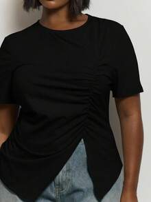 MUSERA 加大码不对称褶皱镂空上衣，可爱优雅浪漫度假曲线，适合集体度假、优雅晚宴等场合。 - 黑色 - 查看 2