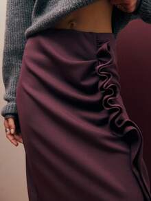 Nöista Mauve Pencil Skirt With Side Ruffle Detail, Perfect For Fall For Women. Sleek As A EventSkirt, Chic For Office Wear, And Elegant Enough To Style As A Wedding Guest Look Or Festive Summer. - Purple - View 2