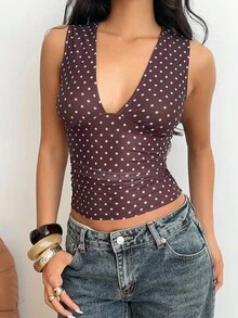 SHEIN EZwear Top corto ajustado con cuello en V profundo y estampado de lunares, estilo casual de vacaciones Y2K, para fiestas, salidas y Navidad - Marrón - Ver 4