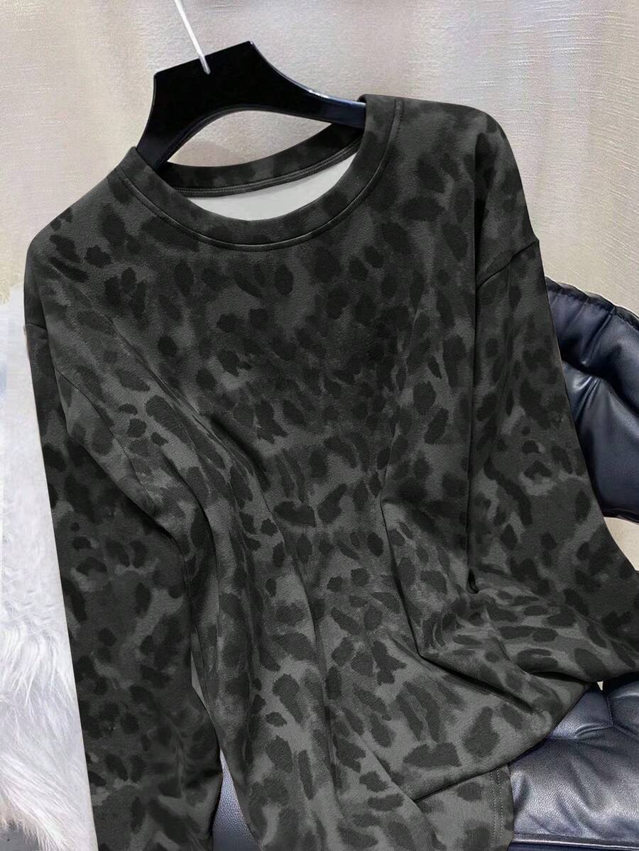 EMERY ROSE Bestselling Leopard Print Loose Plus Size Women Long Sleeve T-Shirt - Black - View 1