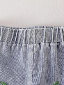 SHEIN Vintaside Kids 2 件套女婴休闲可爱华夫格衬衫上衣，樱桃和水果刺绣图案和牛仔裤套装，秋冬 - 杏色 - 查看 6