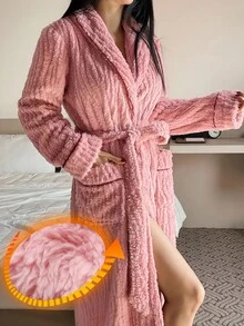 DAZY 女士长款条纹抓绒睡袍，撞色滚边，冬季蓬松保暖 - 粉色 - 查看 3
