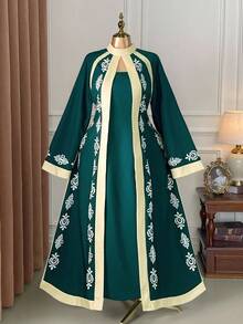 Rometta 大码女式连体优雅度假风印花立领喇叭袖修身连衣裙（Woe Is Me Vibes）（星期三美学） - 彩色 - 查看 11