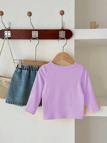 SHEIN Playful Pals 女婴时尚街头风格两件套，黄色花卉装饰长袖上衣和印花牛仔裙，适合日常穿着和旅行，春秋季 - 紫色 - 查看 4