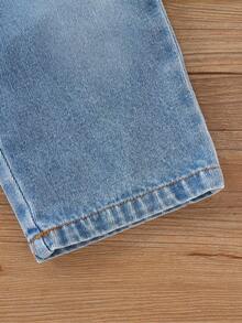 SHEIN 2pcs/Set Toddler Boys/Girls Fleece-Lined White Stand Collar Sweatshirt And Wide-Leg Denim Pants Outfit, Comfortable, Versatile, Fashionable, Cute Letter Embroidery, Simple Style, Suitable For Indoor, Outdoor, Daily Wear, Sports, Play, Party, Photo Shoot, Holiday, Back To School, Tracksuit, Streetwear, Joggers, Halloween Baby Jeans Set Baby Fleece Pullover And Jeans Set Baby Boy Clothes Winter Outfit Set Baby Boy Casual Set Fall