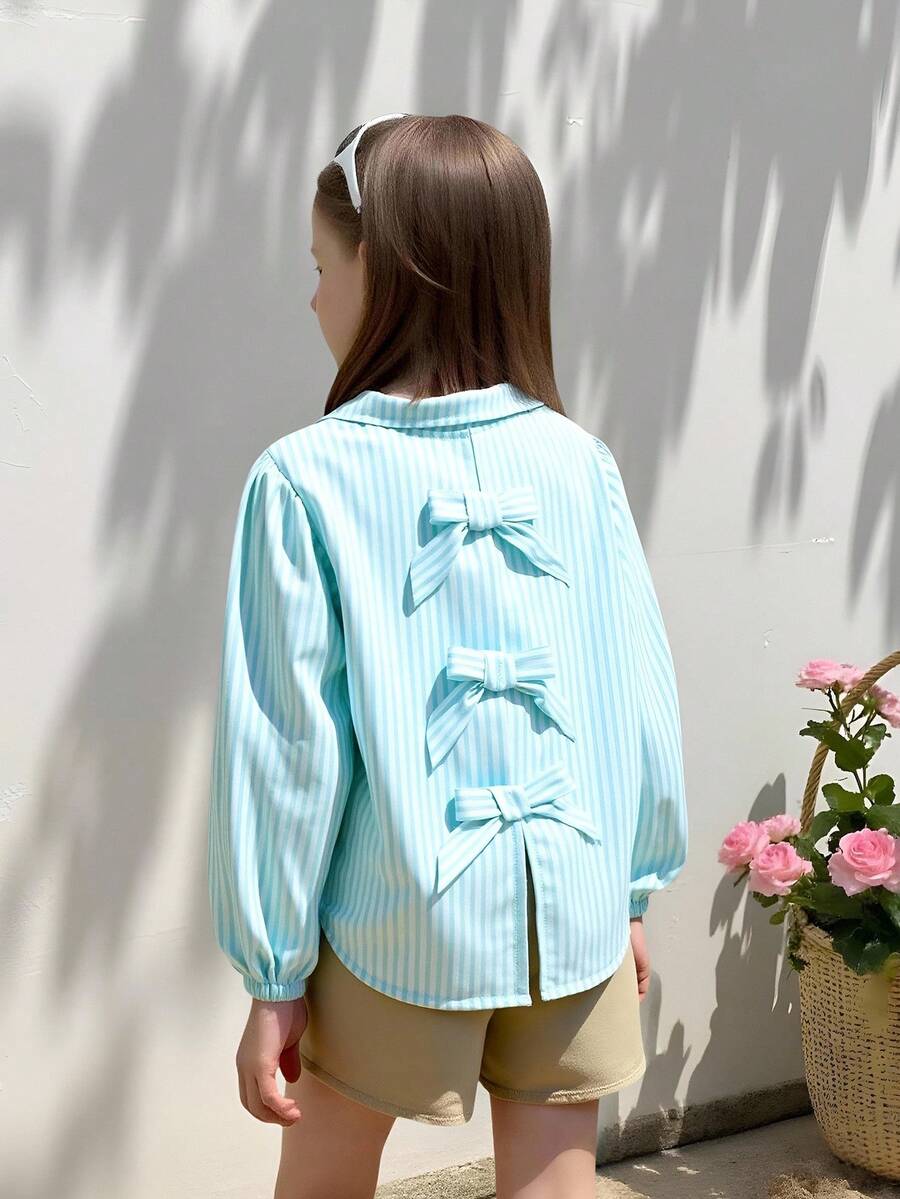 SHEIN 女童休闲时尚经典条纹梭织衬衫,背面饰有可爱蝴蝶结,宽松舒适,适合春夏秋冬、日常、通勤、户外、派对、拍照 - 綠色 - 查看 1