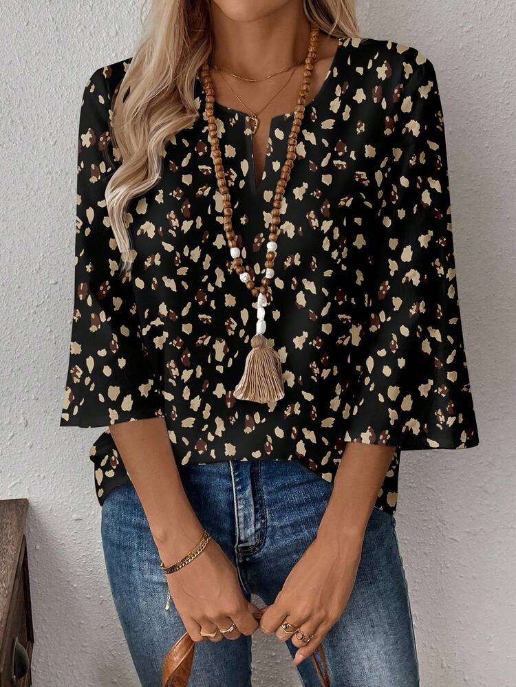 Women's 3/4 Sleeve V-Neck Work Blouse,Black And White Floral Print Boho Shirts,Autumn Vacation Holiday Spring Tops New Year Party