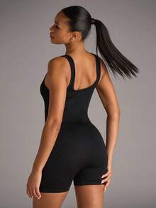 SHEIN BAE Macaquinho Esportivo com Costuras Invisíveis de Malha Canelada, Conjunto de Tênis Feminino, Conjunto de Ginástica Feminino - Preto - Visão 2
