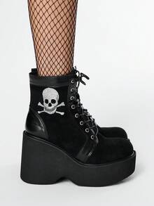 ROMWE Grunge Punk 女式厚底坡跟踝靴，哥特朋克风格绒面革骷髅刺绣图案，舒适后拉链黑色厚底高跟靴 - 黑色 - 查看 3