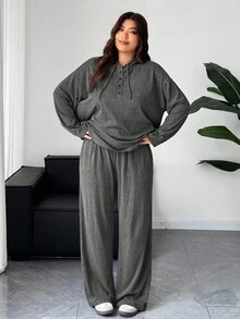 Dazy Plus 2件套纯色宽松连帽衫和裤子休闲时尚大码女装家居服套装 - 深灰色 - 查看 7