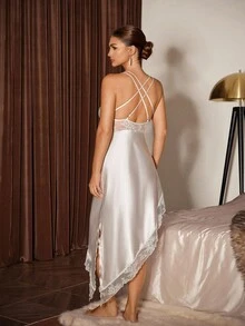 Slumberist 女士缎面蕾丝边睡袍和睡袍套装，背部交叉设计和扇形下摆 - 白色 - 查看 7