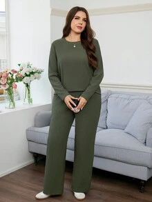 SHEIN LUNE 2pcs Plus Size Casual Solid Color Long Sleeve Top And Camo Print Pants Set, Spring Autumn Casual Everyday Wear,Essentials,Camouflage Print Two Pieces Suit Holiday Outfit Winter Clothes Fall Clothes For Women  Office Outfits For Women,Suitable For Daily Wear, Holiday Elegant Outfits,Office Siren Style Outfits Olive Green Outfit Women Comfortable Two Piece Set 2 Piece Lounge Sets Woman Modest Two Piece Set Pants Suit Women'S Home 2-Piece Set Comfortable Loose Set Warm 2-Piece Set Christmas 2-Piece Set Christmas Set Holiday Set Women'S Pajamas Set Pajamas 2-Piece Set - Dark Green - View 5
