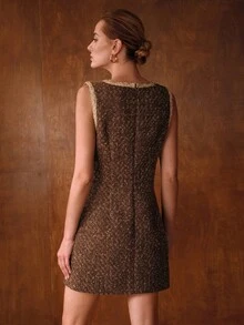 MOTF PREMIUM 优雅粗花呢无袖V领短款连衣裙 - 咖啡 - 查看 4