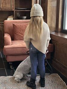 女童保暖杏色高领长袖针织毛衣，少女时尚休闲不对称下摆套头衫，舒适保暖，柔软亲肤