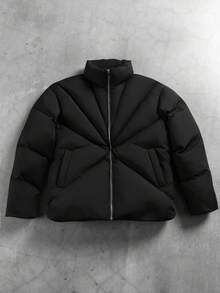 Manfinity EMRG Áo khoác nam cổ bẻ, thiết kế xẻ tà, phù hợp với phong cách đường phố, thường ngày, dã ngoại cuối tuần và các dịp xã giao. Chiếc áo khoác này là một món đồ đa năng không thể thiếu trong tủ đồ của nam giới, và là một món quà tuyệt vời cho bạn trai hoặc chồng. Áo khoác phao đen, áo khoác phao nam, áo khoác nhện nam, áo khoác bomber nam, áo khoác Techwear - màu đen - Xem 4