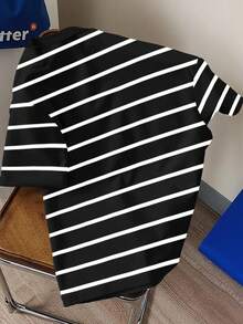 Claim Dot 男女通用经典黑白条纹马匹印花休闲 T 恤，时尚图案 T 恤 - 彩色 - 查看 2