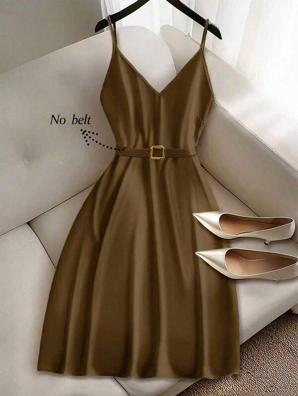 Franclia Vestido corto elegante de línea A con escote en V y tirantes finos, versátil