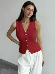 Aloruh Women's Solid Color Metal Single-Breasted V-Neck Casual Knit Vest, Autumn,Red Top,Christmas Knitted Vest, Suitable For Commuting And Office Wear, Simple And Casual, With Unique Metal Buckle. Summer Top - Red - View 4